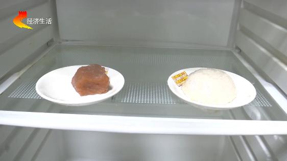 DƬ